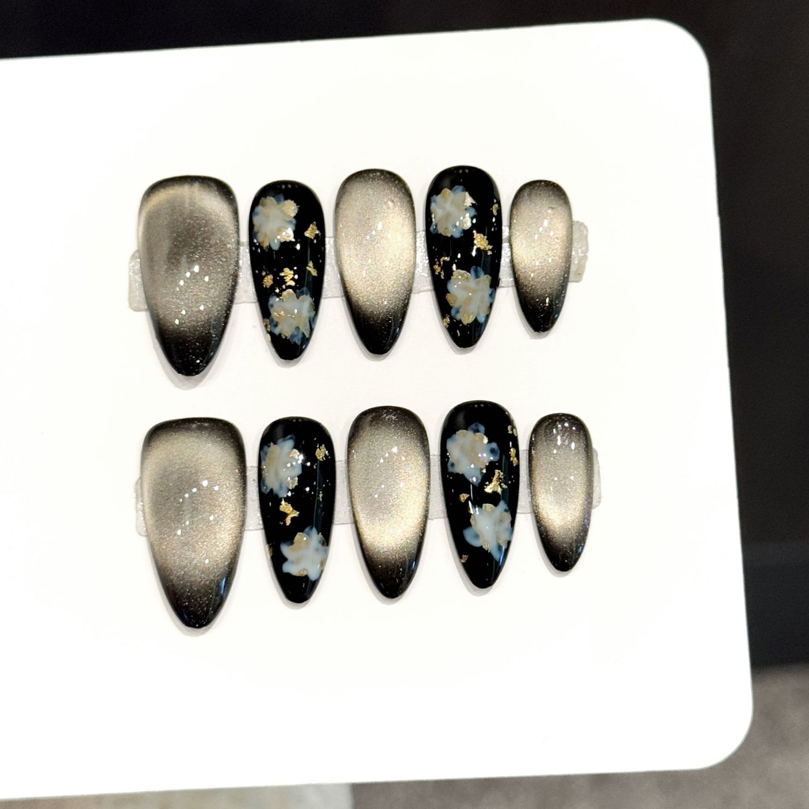 Resin Art Glitter - 10pcs Shiny Black-Gold Cat's Eye Press