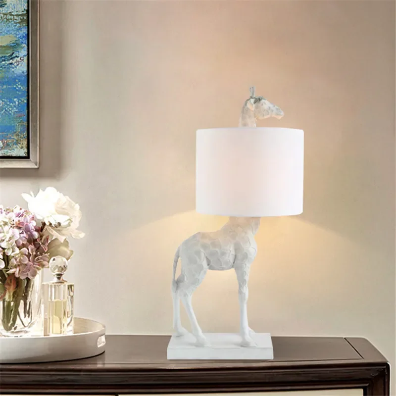 Resin Art On Floor - Factory Manufacture Designer Animal Resin Giraffe