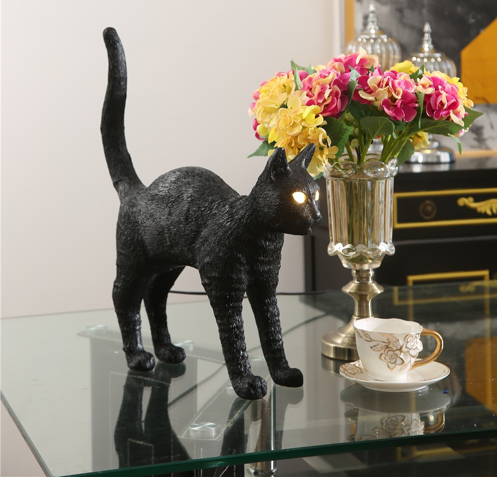 Resin animal table lamp Nordic - Resin Art On Floor 评论和价格