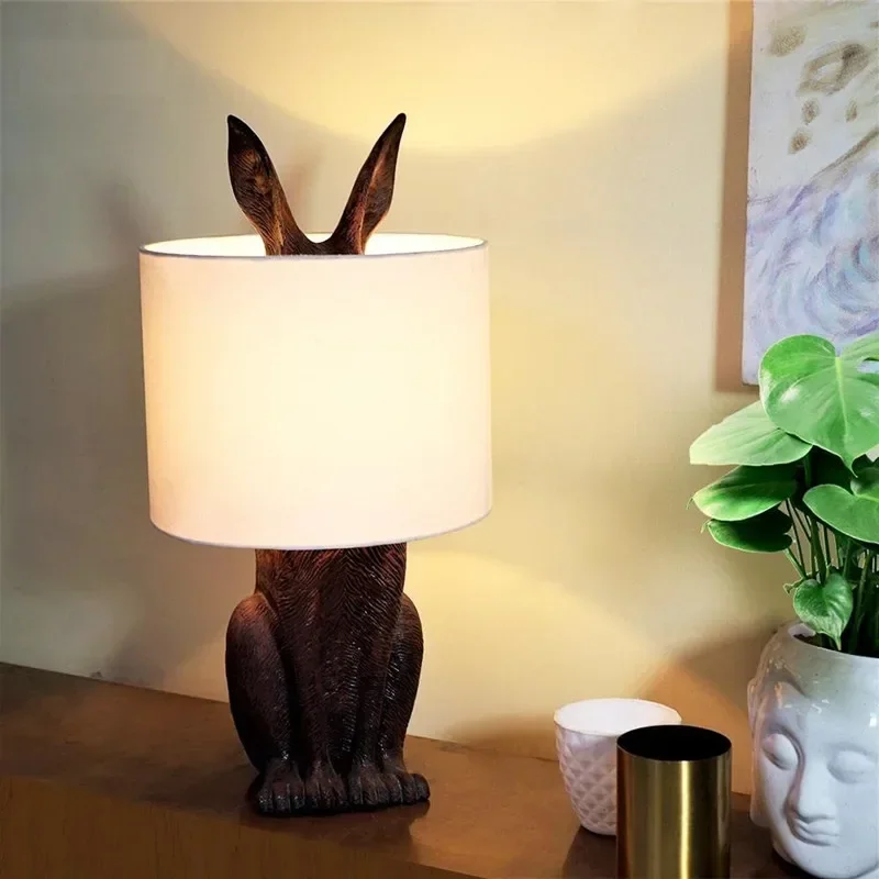 Nordic Modern Rabbit Table Lam - Resin Art On Floor 评论和价格