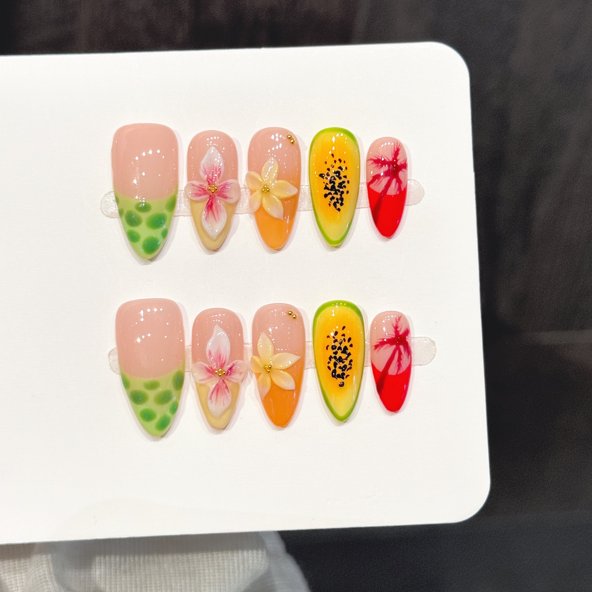 10pcs Hand-Pressed Medium Almo - Resin Art Using Flowers 评论和价格
