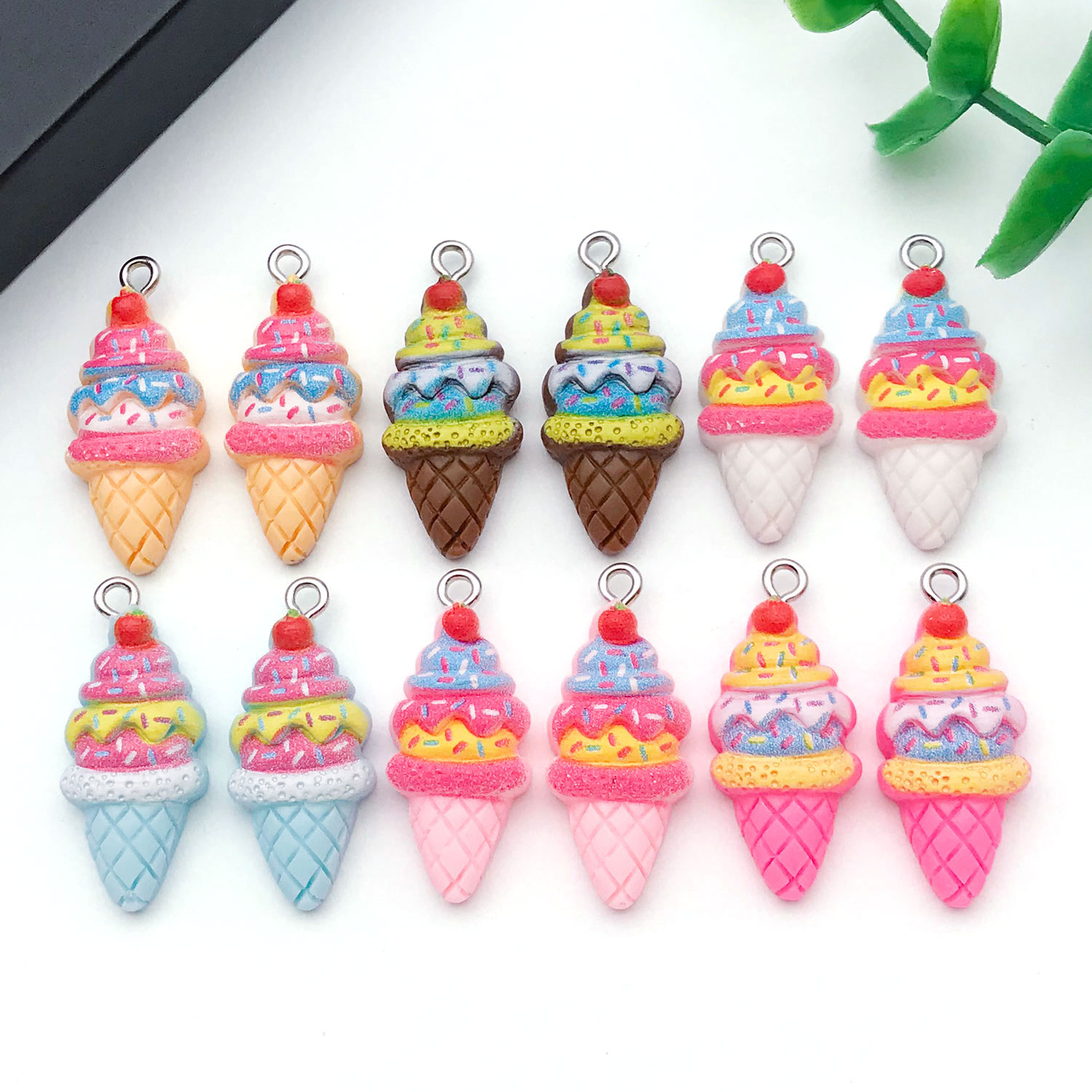 5/12pcs Resin Strawberry Ice C - Resin Art Bracelet 评论和价格