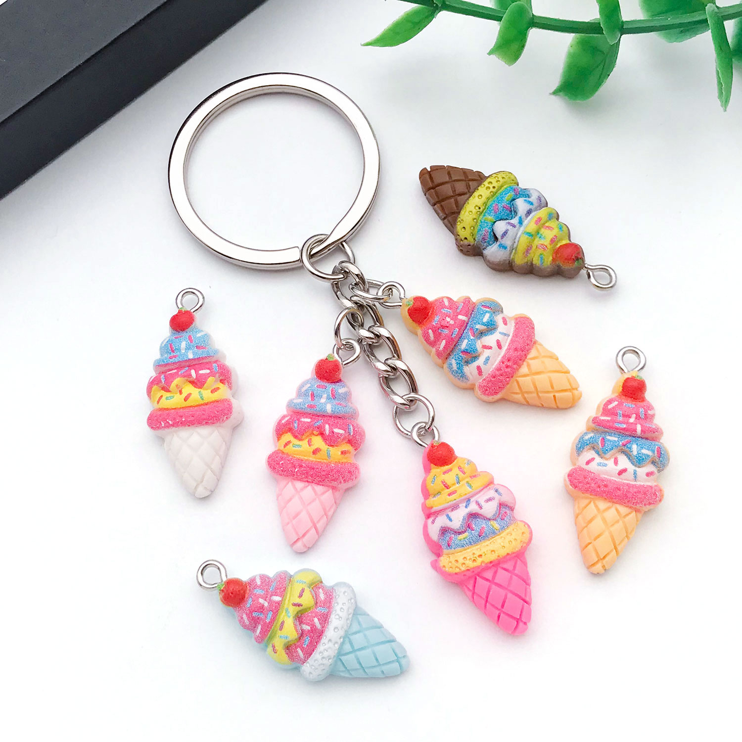 5/12pcs Resin Strawberry Ice C - Resin Art Bracelet 评论和价格